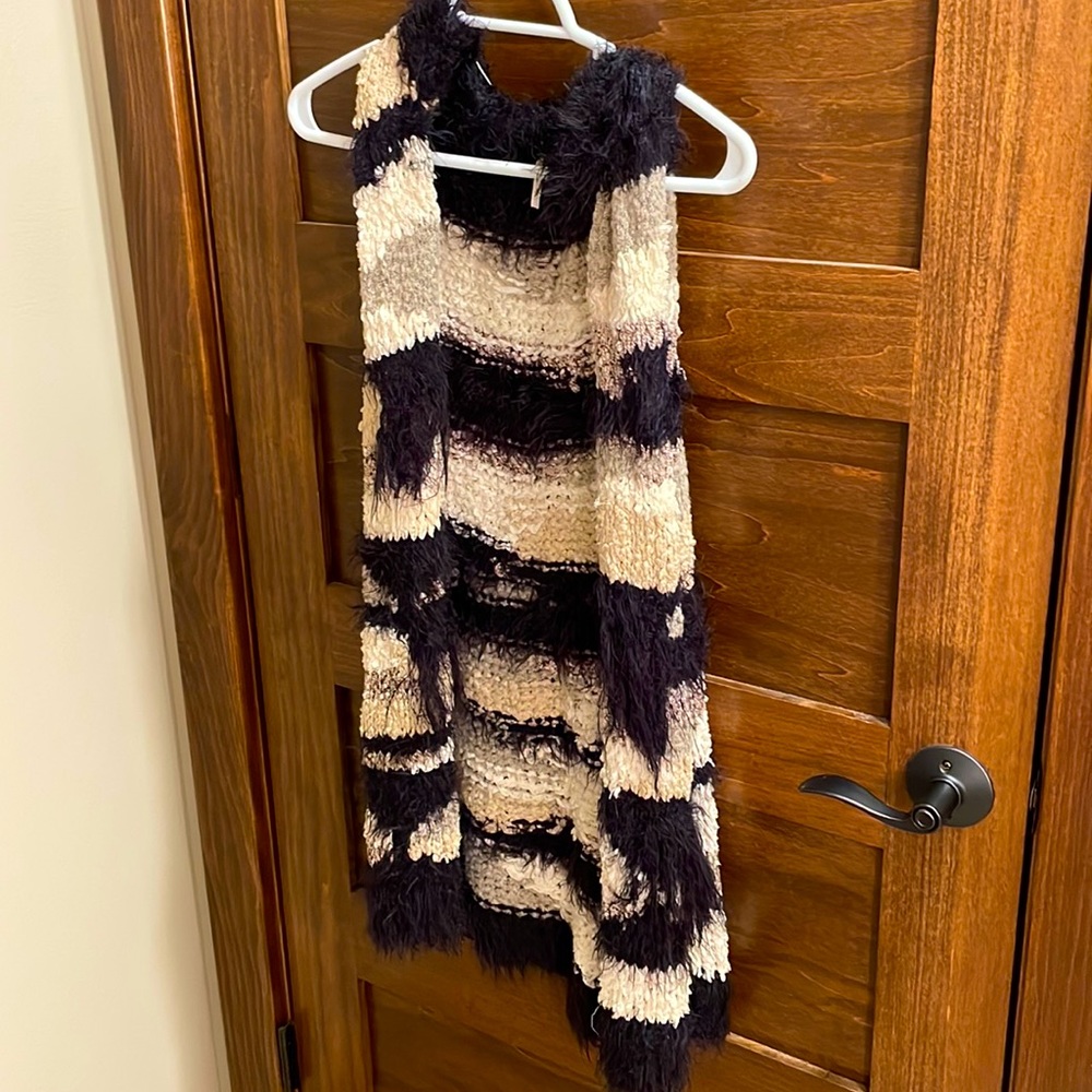 Free people warm long cozy sweater vest size M